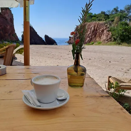 Joli 2 Pieces En Bord De * Théoule-sur-Mer