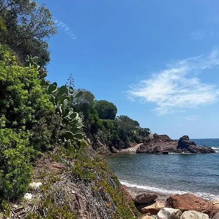 Joli 2 Pièces En Bord De *