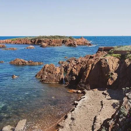 Joli 2 Pièces En Bord De *