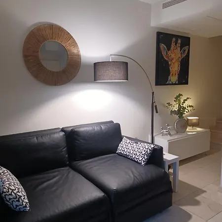 Joli 2 Pieces En Bord De Apartment